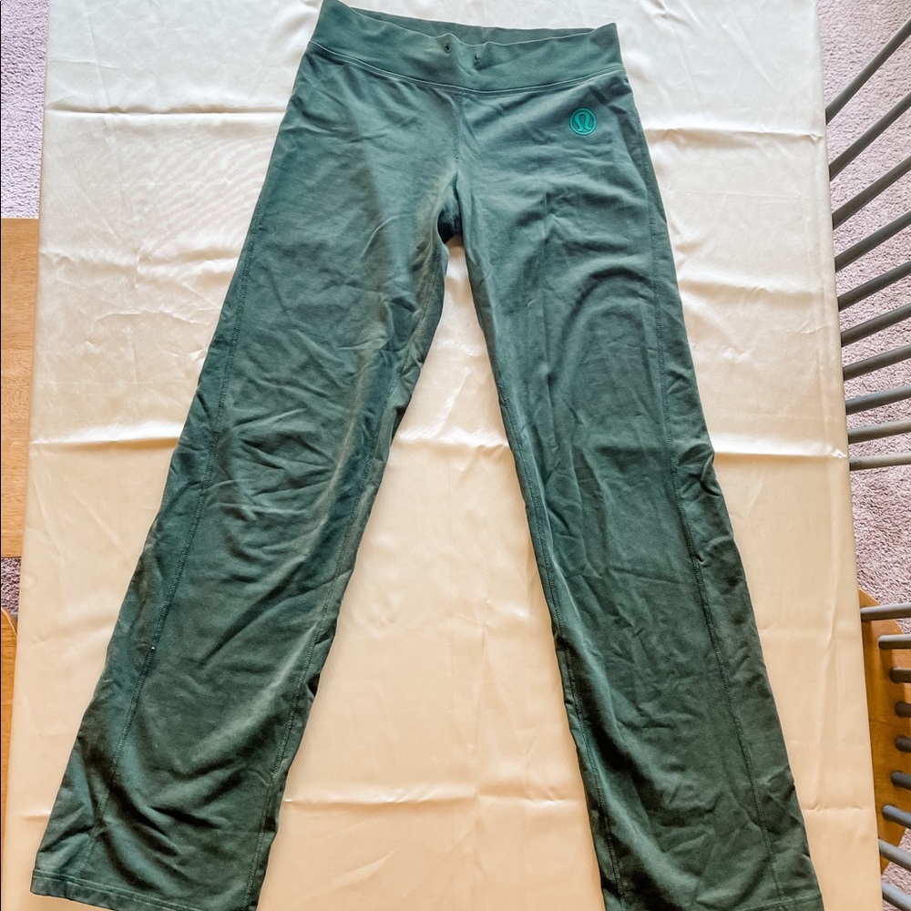 Vintage extremely rare lululemon green yoga pants